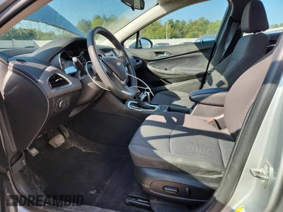 ✅ 2018 Chevrolet Cruze LT • VIN: 1G1BE5SM0J7217640 • Лот: 82124305. Опубликован ранее на Copart с пробегом 20 864 миль. Бесплатный доступ к архиву аукционных продаж из США и подробный отчёт об истории автомобиля на DreamBid. Изображение 7.