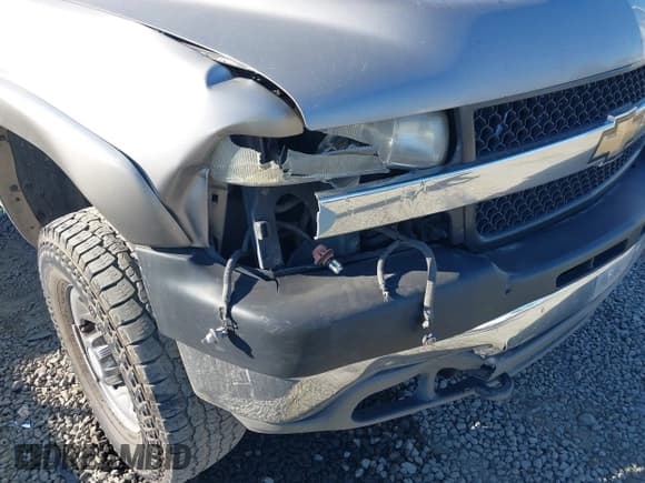 ✅ 2001 Chevrolet Silverado 2500HD LS • VIN: 1GCHK29G61E281556 • Лот: 42953227. Опубликован ранее на IAAI с пробегом 272 150 миль. Бесплатный доступ к архиву аукционных продаж из США и подробный отчёт об истории автомобиля на DreamBid. Изображение 6.