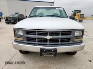 ✅ 1997 Chevrolet Silverado 2500 • VIN: 1GCGC24R2VE258752 • Lot: 70958145. Wystawiony na Copart z przebiegiem 160 460 mil. Bezpłatny archiwum sprzedaży aukcyjnych z USA i szczegółowy raport historii pojazdu na DreamBid. Zdjęcie 5.