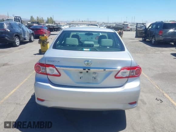 ✅ 2012 Toyota Corolla L • VIN: JTDBU4EE5C9172243 • Lot: 42922737. Listed on IAAI with 138,552 mi. Free auction sales archive from the USA and detailed vehicle history report at DreamBid. Image 17.