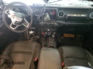 ✅ 2021 Jeep Wrangler Unlimited Rubicon • VIN: 1C4HJXFG1MW729527 • Лот: 85332235. Опубликован ранее на Copart с пробегом 32 705 миль. Бесплатный доступ к архиву аукционных продаж из США и подробный отчёт об истории автомобиля на DreamBid. Изображение 8.