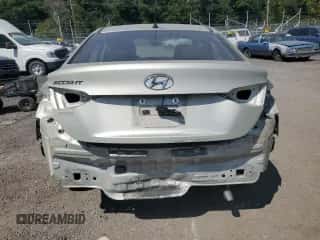 2018 Hyundai Accent SEL z VIN 3KPC24A35JE035021, wystawiony jako Copart lot #70999434 z przebiegiem 17 668 mil mil oraz Szkoda całkowita • Salvage title. Historia ofert i sprzedaży dostępna na DreamBid. Obrazek 6.