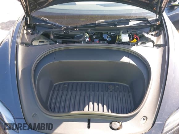 ✅ 2024 Tesla Model 3 • VIN: 5YJ3E1EA9RF737721 • Лот: 43581026. Опубликован ранее на IAAI с пробегом 11 472 миль. Бесплатный доступ к архиву аукционных продаж из США и подробный отчёт об истории автомобиля на DreamBid. Изображение 10.