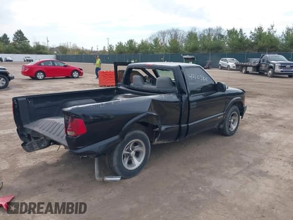 ✅ 1999 Chevrolet S-10 LS • VIN: 1GCCS1448XK236761 • Лот: 42103908. Опубликован ранее на IAAI с пробегом Не указан. Бесплатный доступ к архиву аукционных продаж из США и подробный отчёт об истории автомобиля на DreamBid. Изображение 4.
