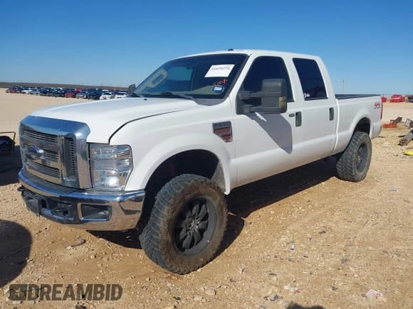 ✅ 2009 Ford F-250 XL • VIN: 1FTSW21R99EA40786 • Lot: 41659374. Wystawiony na IAAI z przebiegiem 216 928 mil. Bezpłatny archiwum sprzedaży aukcyjnych z USA i szczegółowy raport historii pojazdu na DreamBid. Zdjęcie 2.