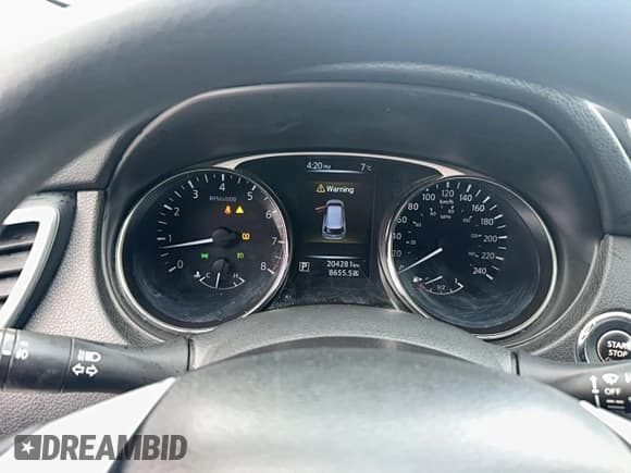 ✅ 2016 Nissan Rogue SV • VIN: 5N1AT2MT9GC857756 • Lot: 91733055. Listed on Copart with 208,000 mi. Free auction sales archive from the USA and detailed vehicle history report at DreamBid. Image 8.