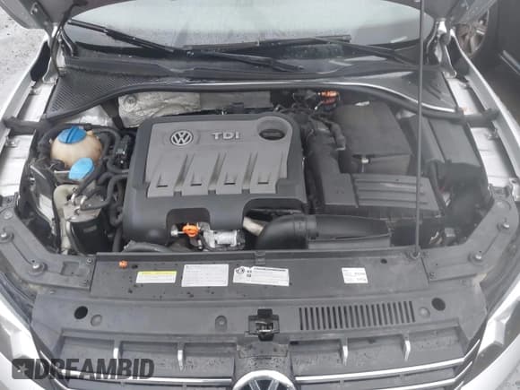 ✅ 2013 Volkswagen Passat SE • VIN: 1VWBN7A39DC035312 • Lot: 43887122. Listed on IAAI with 143,911 mi. Free auction sales archive from the USA and detailed vehicle history report at DreamBid. Image 10.