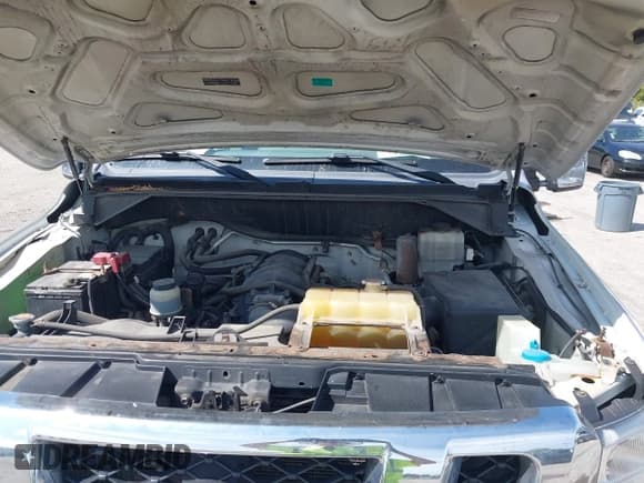 ✅ 2012 Nissan NV Cargo SL • VIN: 1N6AF0KY1CN103907 • Lot: 43181207. Wystawiony na IAAI z przebiegiem 280 881 mil. Bezpłatny archiwum sprzedaży aukcyjnych z USA i szczegółowy raport historii pojazdu na DreamBid. Zdjęcie 10.