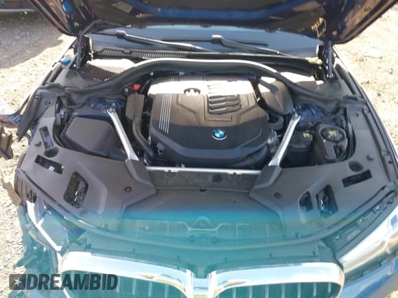 ✅ 2022 BMW 5 Series 540i xDrive • VIN: WBA73BJ01NWX54655 • Lot: 42723075. Listed on IAAI with 51,687 mi. Free auction sales archive from the USA and detailed vehicle history report at DreamBid. Image 10.