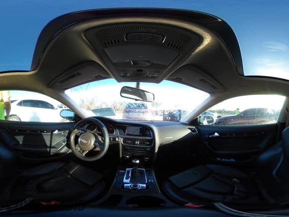 ✅ 2015 Audi A5 Premium • VIN: WAUCFAFR6FA019126 • Lot: 40655647. Listed on IAAI with 109,866 mi. Free auction sales archive from the USA and detailed vehicle history report at DreamBid. Image 18.