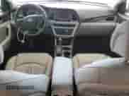 2015 Hyundai Sonata Sport z VIN 5NPE34AF5FH124560, wystawiony jako Copart lot #82008965 z przebiegiem 28 811 mil mil oraz Szkoda całkowita • Salvage title. Historia ofert i sprzedaży dostępna na DreamBid. Obrazek 8.