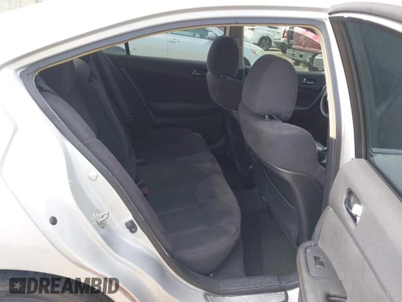 ✅ 2014 Nissan Maxima SV • VIN: 1N4AA5AP0EC481132 • Лот: 42053793. Опубликован ранее на IAAI с пробегом 151 386 миль. Бесплатный доступ к архиву аукционных продаж из США и подробный отчёт об истории автомобиля на DreamBid. Изображение 8.