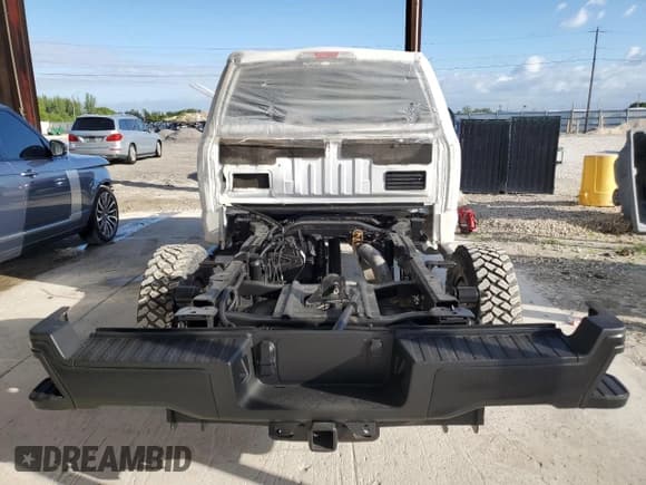 ✅ 2017 Ford F-250 XLT • VIN: 1FT7X2B64HEC34423 • Lot: 87200805. Wystawiony na Copart z przebiegiem 56 134 mil. Bezpłatny archiwum sprzedaży aukcyjnych z USA i szczegółowy raport historii pojazdu na DreamBid. Zdjęcie 6.