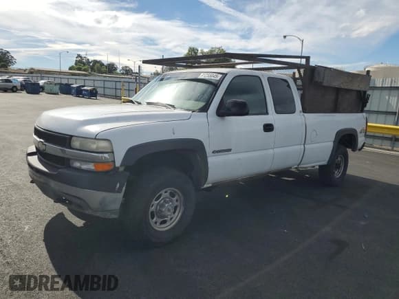 ✅ 2002 Chevrolet Silverado 2500HD • VIN: 1GCHK29U22E132147 • Lot: 91255045. Wystawiony na Copart z przebiegiem Nie podano. Bezpłatny archiwum sprzedaży aukcyjnych z USA i szczegółowy raport historii pojazdu na DreamBid. Zdjęcie 1.