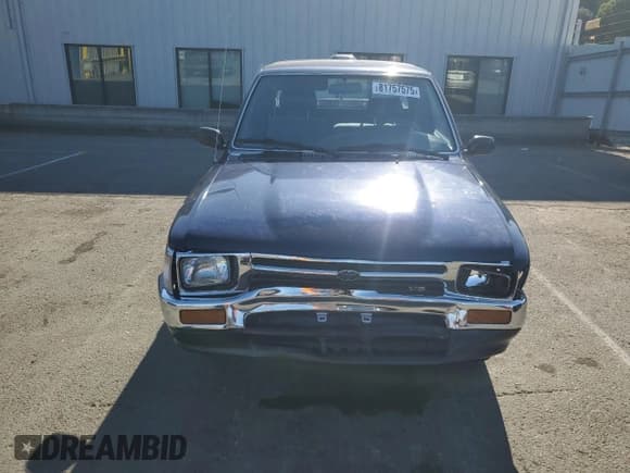 ✅ 1994 Toyota Pickup • VIN: JT4VN93D6R5041047 • Lot: 81757575. Wystawiony na Copart z przebiegiem 81 153 mil. Bezpłatny archiwum sprzedaży aukcyjnych z USA i szczegółowy raport historii pojazdu na DreamBid. Zdjęcie 5.