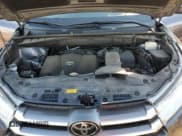 ✅ 2017 Toyota Highlander XLE • VIN: 5TDJZRFH7HS441483 • Lot: 90866745. Wystawiony na Copart z przebiegiem 86 728 mil. Bezpłatny archiwum sprzedaży aukcyjnych z USA i szczegółowy raport historii pojazdu na DreamBid. Zdjęcie 12.