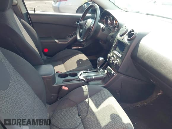 ✅ 2008 Pontiac G6 • VIN: 1G2ZG57N684242205 • Lot: 42812745. Wystawiony na IAAI z przebiegiem 145 582 mil. Bezpłatny archiwum sprzedaży aukcyjnych z USA i szczegółowy raport historii pojazdu na DreamBid. Zdjęcie 5.