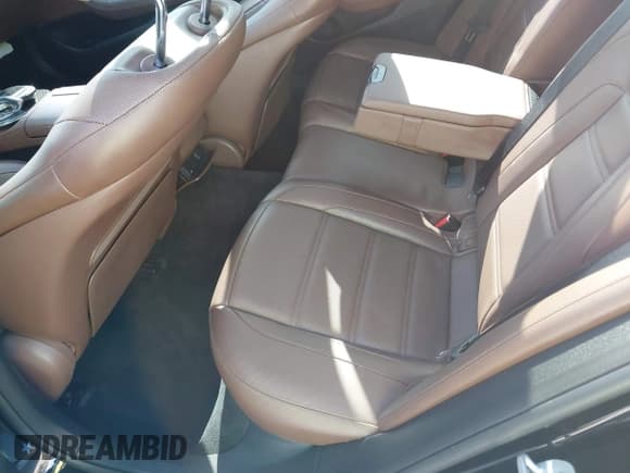 ✅ 2020 Mercedes-Benz E 63 S AMG • VIN: WDDZF8KB0LA750201 • Лот: 41266357. Опубликован ранее на IAAI с пробегом 55 876 миль. Бесплатный доступ к архиву аукционных продаж из США и подробный отчёт об истории автомобиля на DreamBid. Изображение 8.