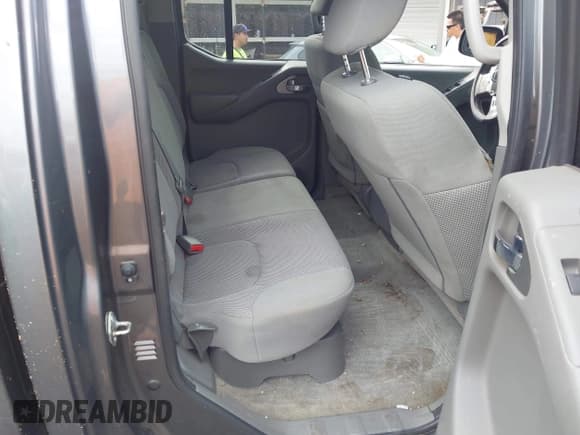 ✅ 2018 Nissan Frontier SV • VIN: 1N6AD0ER9JN760347 • Lot: 43317118. Wystawiony na IAAI z przebiegiem Nie podano. Bezpłatny archiwum sprzedaży aukcyjnych z USA i szczegółowy raport historii pojazdu na DreamBid. Zdjęcie 8.