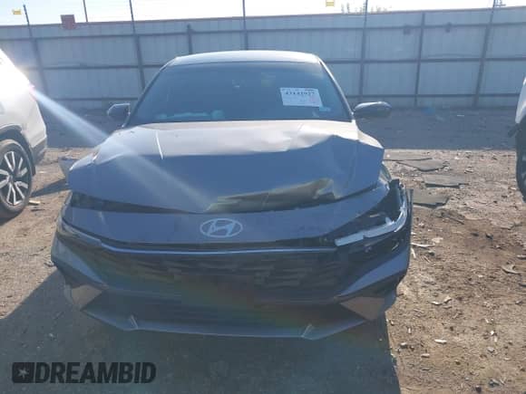 2025 Hyundai Elantra SEL Sport with VIN KMHLM4DG8SU971898, listed as a IAAI auction lot 43142927 with 6,212 mi miles and . Bid and sale history available at DreamBid. Image 12.
