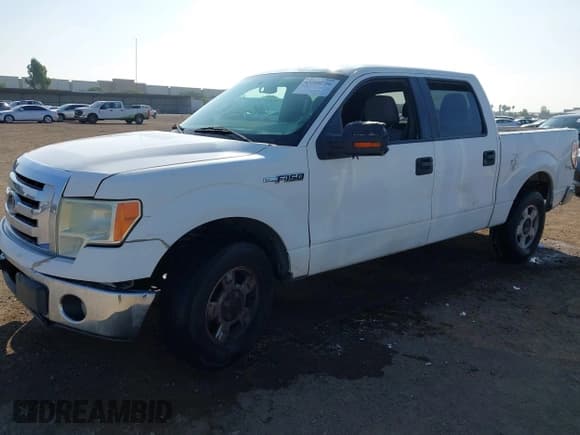 ✅ 2011 Ford F-150 XLT • VIN: 1FTFW1CF3BFD13817 • Lot: 43558556. Listed on IAAI with 211,999 mi. Free auction sales archive from the USA and detailed vehicle history report at DreamBid. Image 2.