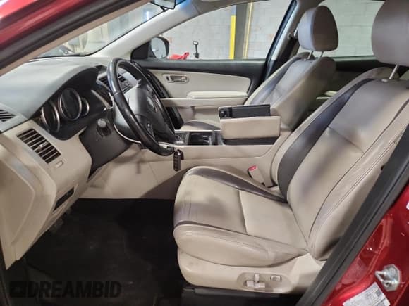 ✅ 2011 Mazda CX-9 Touring • VIN: JM3TB2CV5B0317826 • Лот: 92434035. Опубликован ранее на Copart с пробегом 174 241 миль. Бесплатный доступ к архиву аукционных продаж из США и подробный отчёт об истории автомобиля на DreamBid. Изображение 7.