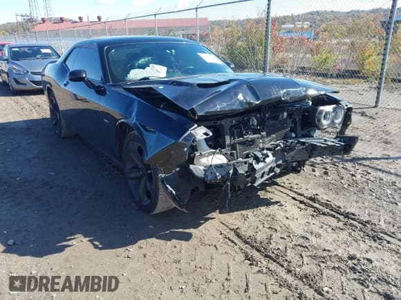 ✅ 2018 Dodge Challenger R/T Plus Shaker • VIN: 2C3CDZBT8JH220064 • Лот: 43593495. Опубликован ранее на IAAI с пробегом 46 708 миль. Бесплатный доступ к архиву аукционных продаж из США и подробный отчёт об истории автомобиля на DreamBid. Изображение 1.