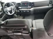 ✅ 2022 GMC Sierra 1500 SLE • VIN: 3GTPUBEK5NG552136 • Лот: 68066634. Опубликован ранее на Copart с пробегом 58 022 миль. Бесплатный доступ к архиву аукционных продаж из США и подробный отчёт об истории автомобиля на DreamBid. Изображение 8.