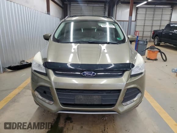 ✅ 2013 Ford Escape SE • VIN: 1FMCU9GX5DUC84972 • Lot: 84043425. Wystawiony na Copart z przebiegiem 152 003 mil. Bezpłatny archiwum sprzedaży aukcyjnych z USA i szczegółowy raport historii pojazdu na DreamBid. Zdjęcie 5.
