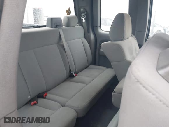 ✅ 2008 Ford F-150 STX • VIN: 1FTRX12W58KD27262 • Lot: 43737658. Wystawiony na IAAI z przebiegiem 133 999 mil. Bezpłatny archiwum sprzedaży aukcyjnych z USA i szczegółowy raport historii pojazdu na DreamBid. Zdjęcie 8.