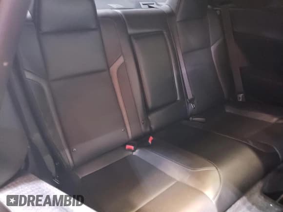 ✅ 2015 Dodge Challenger R/T Plus • VIN: 2C3CDZBT4FH744514 • Lot: 52112374. Wystawiony na Copart z przebiegiem 49 102 mil. Bezpłatny archiwum sprzedaży aukcyjnych z USA i szczegółowy raport historii pojazdu na DreamBid. Zdjęcie 10.