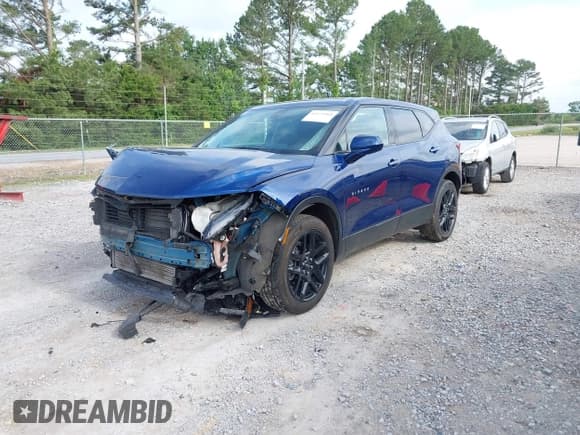 ✅ 2023 Chevrolet Blazer LT • VIN: 3GNKBHR44PS102774 • Lot: 42275169. Listed on IAAI with 63,186 mi. Free auction sales archive from the USA and detailed vehicle history report at DreamBid. Image 18.