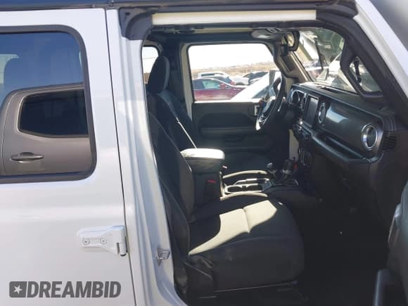 ✅ 2023 Jeep Gladiator Overland • VIN: 1C6HJTFGXPL539988 • Lot: 41273387. Wystawiony na IAAI z przebiegiem 43 555 mil. Bezpłatny archiwum sprzedaży aukcyjnych z USA i szczegółowy raport historii pojazdu na DreamBid. Zdjęcie 5.