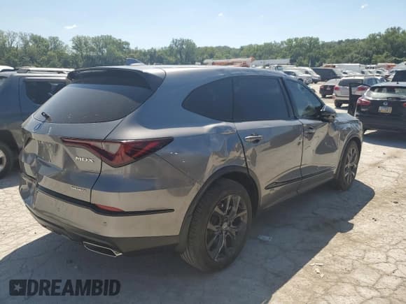 ✅ 2023 Acura MDX w/A-Spec Package • VIN: 5J8YE1H07PL043310 • Lot: 70474515. Wystawiony na Copart z przebiegiem Nie podano. Bezpłatny archiwum sprzedaży aukcyjnych z USA i szczegółowy raport historii pojazdu na DreamBid. Zdjęcie 3.