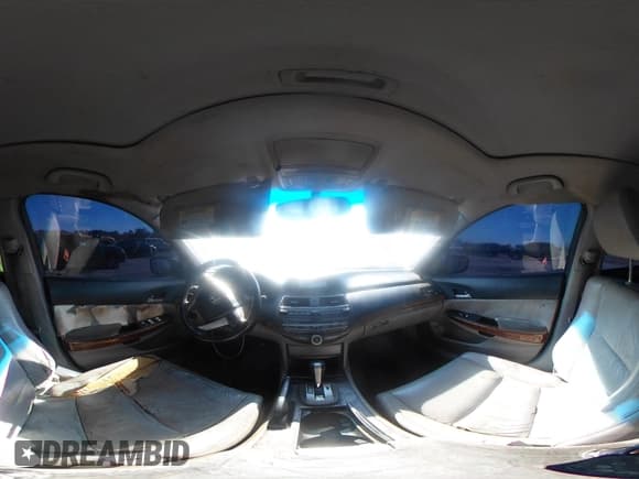 ✅ 2011 Honda Accord EX-L • VIN: 1HGCP2F81BA112211 • Лот: 43586694. Опубликован ранее на IAAI с пробегом 240 158 миль. Бесплатный доступ к архиву аукционных продаж из США и подробный отчёт об истории автомобиля на DreamBid. Изображение 18.