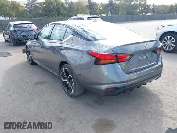 ✅ 2024 Nissan Altima SR • VIN: 1N4BL4CVXRN421468 • Lot: 43692245. Listed on IAAI with 26,285 mi. Free auction sales archive from the USA and detailed vehicle history report at DreamBid. Image 3.
