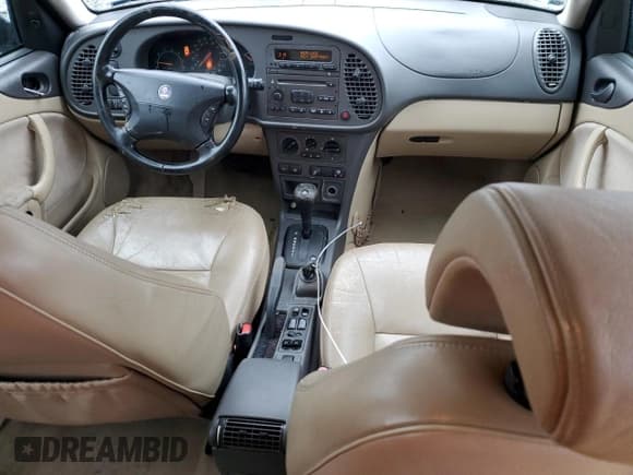 ✅ 2001 Saab 9-3 • VIN: YS3DD58H812003501 • Lot: 51526175. Listed on Copart with 162,220 mi. Free auction sales archive from the USA and detailed vehicle history report at DreamBid. Image 8.