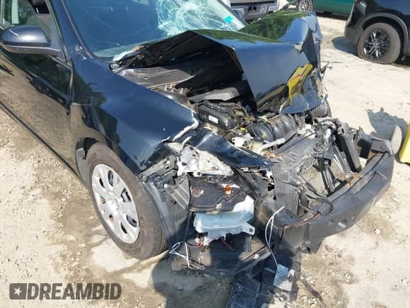 ✅ 2013 Mazda 6 i Sport • VIN: 1YVHZ8BHXD5M07742 • Lot: 42144465. Wystawiony na IAAI z przebiegiem Nie podano. Bezpłatny archiwum sprzedaży aukcyjnych z USA i szczegółowy raport historii pojazdu na DreamBid. Zdjęcie 17.