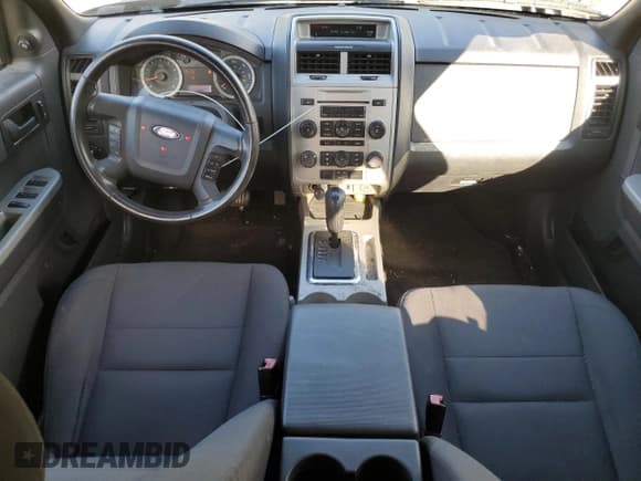 ✅ 2011 Ford Escape XLT • VIN: 1FMCU9DG9BKA46958 • Лот: 84298475. Опубликован ранее на Copart с пробегом 123 614 миль. Бесплатный доступ к архиву аукционных продаж из США и подробный отчёт об истории автомобиля на DreamBid. Изображение 8.