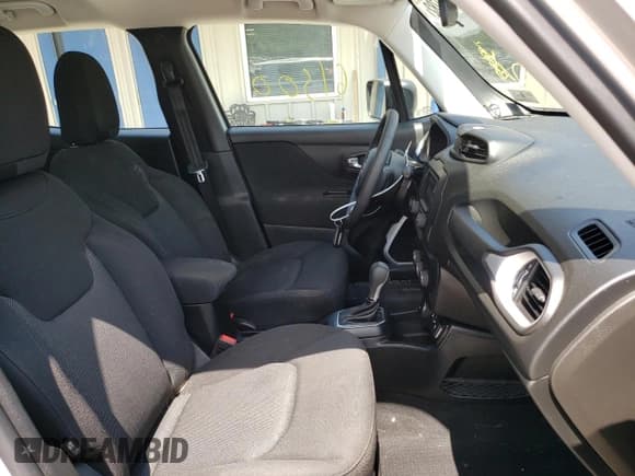 ✅ 2019 Jeep Renegade Sport • VIN: ZACNJBA17KPJ97216 • Лот: 56310782. Опубликован ранее на Copart с пробегом 61 500 миль. Бесплатный доступ к архиву аукционных продаж из США и подробный отчёт об истории автомобиля на DreamBid. Изображение 5.