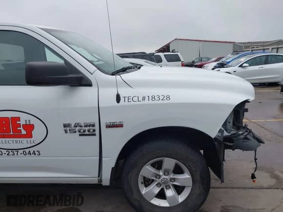 2022 Ram 1500 Tradesman с VIN 3C6JR6AT9NG210824, выставлен на аукционе IAAI как лот 42161290 с пробегом 61 371 миль миль и . История ставок и продаж доступна на DreamBid. Изображение 18.