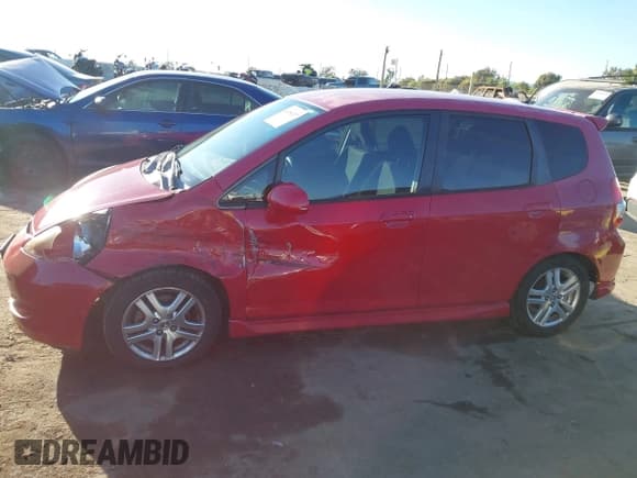 ✅ 2007 Honda Fit Sport • VIN: JHMGD38667S062996 • Lot: 43454317. Listed on IAAI with 117,048 mi. Free auction sales archive from the USA and detailed vehicle history report at DreamBid. Image 14.