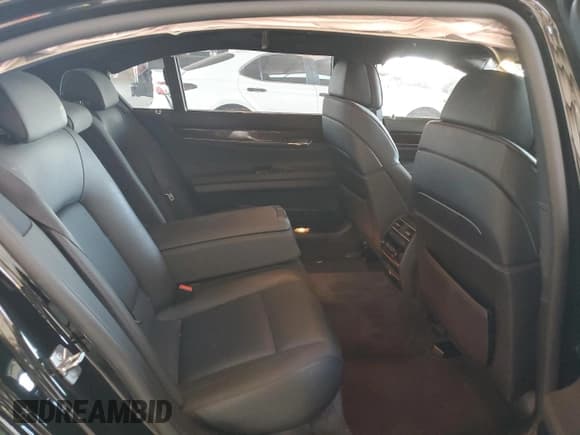 ✅ 2011 BMW 7 Series 740Li • VIN: WBAKB4C56BC574666 • Лот: 81853495. Опубликован ранее на Copart с пробегом 98 031 миль. Бесплатный доступ к архиву аукционных продаж из США и подробный отчёт об истории автомобиля на DreamBid. Изображение 10.