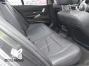 ✅ 2015 BMW 3 Series 320i • VIN: WBA3B1G54FNT02754 • Лот: 43567291. Опубликован ранее на IAAI с пробегом 151 737 миль. Бесплатный доступ к архиву аукционных продаж из США и подробный отчёт об истории автомобиля на DreamBid. Изображение 8.