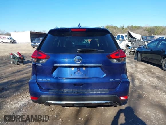 ✅ 2017 Nissan Rogue SV • VIN: 5N1AT2MV2HC735825 • Lot: 43795479. Listed on IAAI with 77,864 mi. Free auction sales archive from the USA and detailed vehicle history report at DreamBid. Image 16.