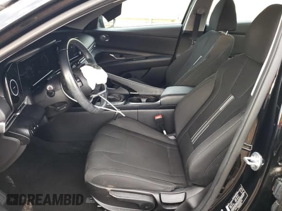 ✅ 2022 Hyundai Elantra SEL • VIN: 5NPLS4AG4NH059315 • Lot: 84774695. Listed on Copart with 33,240 mi. Free auction sales archive from the USA and detailed vehicle history report at DreamBid. Image 7.