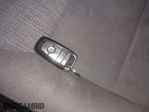 ✅ 2021 Ford F-150 XL • VIN: 1FTEX1EP1MKE35570 • Lot: 41611090. Listed on IAAI with 69,020 mi. Free auction sales archive from the USA and detailed vehicle history report at DreamBid. Image 11.