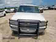 2001 Chevrolet Suburban LT with VIN 3GNGK26G91G239589, listed as a Copart auction lot 61990985 with 218,512 mi miles and Salvage title. Bid and sale history available at DreamBid. Image 5.