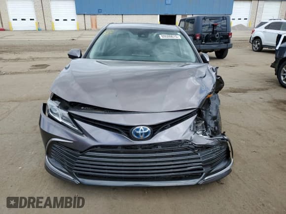✅ 2022 Toyota Camry Hybrid LE • VIN: 4T1C31AK8NU599204 • Lot: 69599615. Listed on Copart with 32,954 mi. Free auction sales archive from the USA and detailed vehicle history report at DreamBid. Image 5.