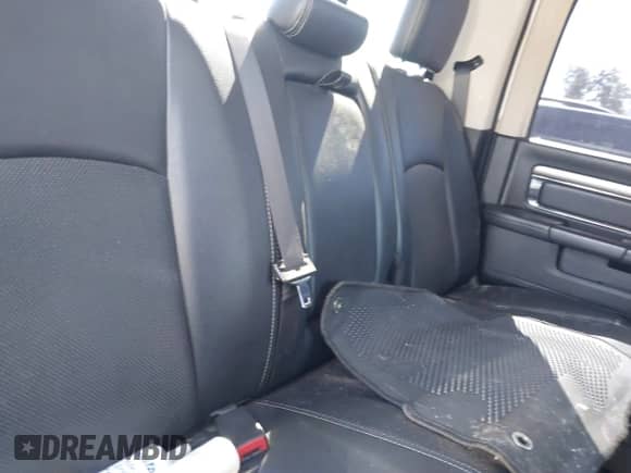 2017 Ram 1500 Night z VIN 1C6RR7MT4HS766699, wystawiony jako IAAI lot #41692973 z przebiegiem 134 746 mil mil oraz . Historia ofert i sprzedaży dostępna na DreamBid. Obrazek 8.